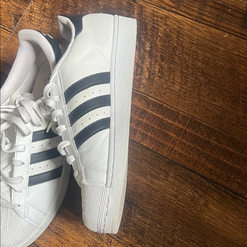 Adidas White and Black Superstar Shoes Shell Toes Adidas - Picture 5 of 7